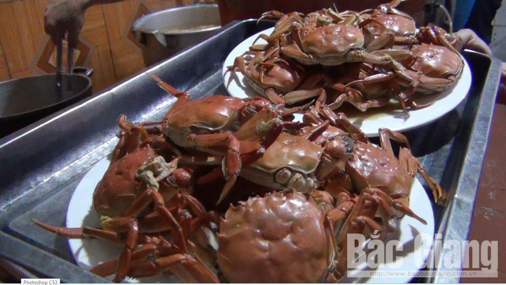Món cua Da hấp bia được nhiều thực khách ưa thích.