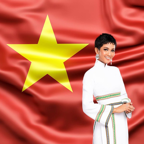 
Hhen Niê đăng hình ảnh cô sử dụng để giới thiệu trong cuộc thi Miss Universe 2018.

