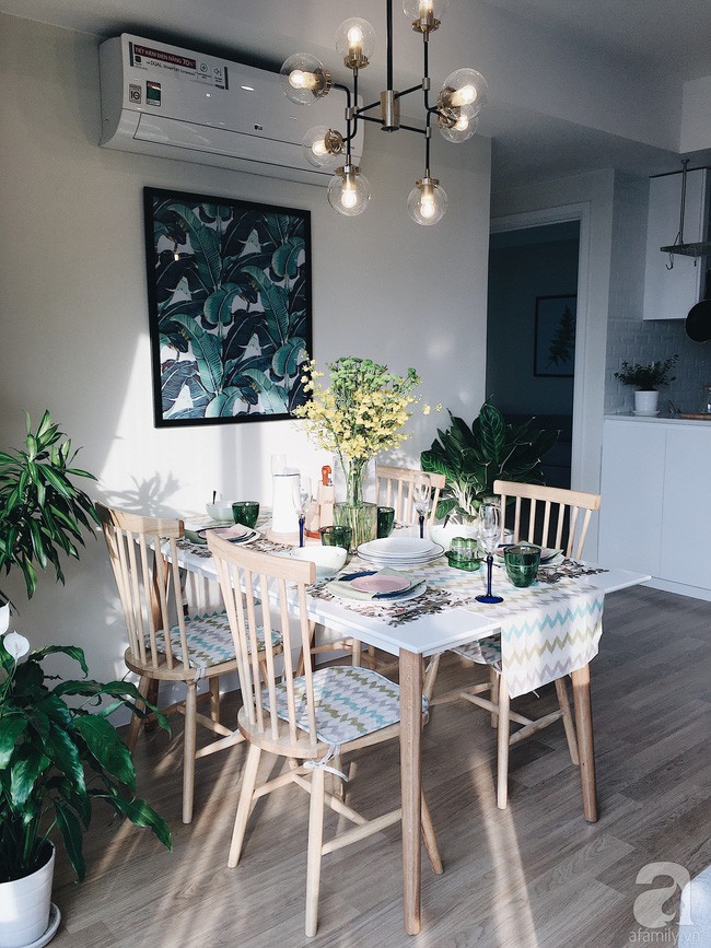 Điểm xuyết căn hộ với cây xanh và ánh sáng tạo nên vẻ đẹp hài hòa, tinh tế.