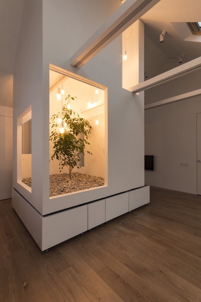 Khi không cần dùng đến chúng được đặt phía dưới rất gọn gàng như thế này.