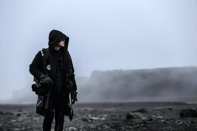 Người con trai yêu thích du lịch, thám hiểm, nhiếp ảnh.