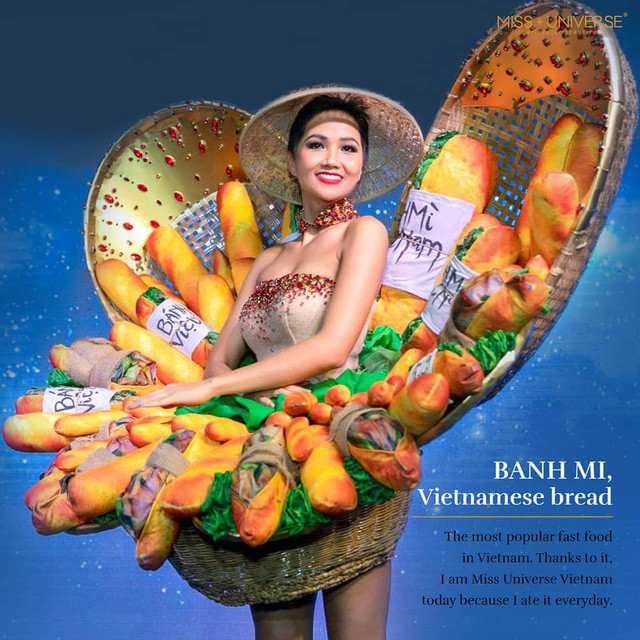 Ở vòng đấu đầu tiên, trình diễn trang phục dân tộc với hình ảnh bánh mì đã lọt top 10 trang phục dân tộc ấn tượng nhất. Mặc dù thời điểm công bố trang phục đã vấp phải nhiều ý kiến trái chiều ‎nhưng sự kiên định đã giúp cô gái Việt Nam gây ấn tượng.