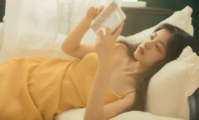 Xiao Fang - cô gái xinh đẹp là chủ nhân của căn hộ đáng mơ ước.