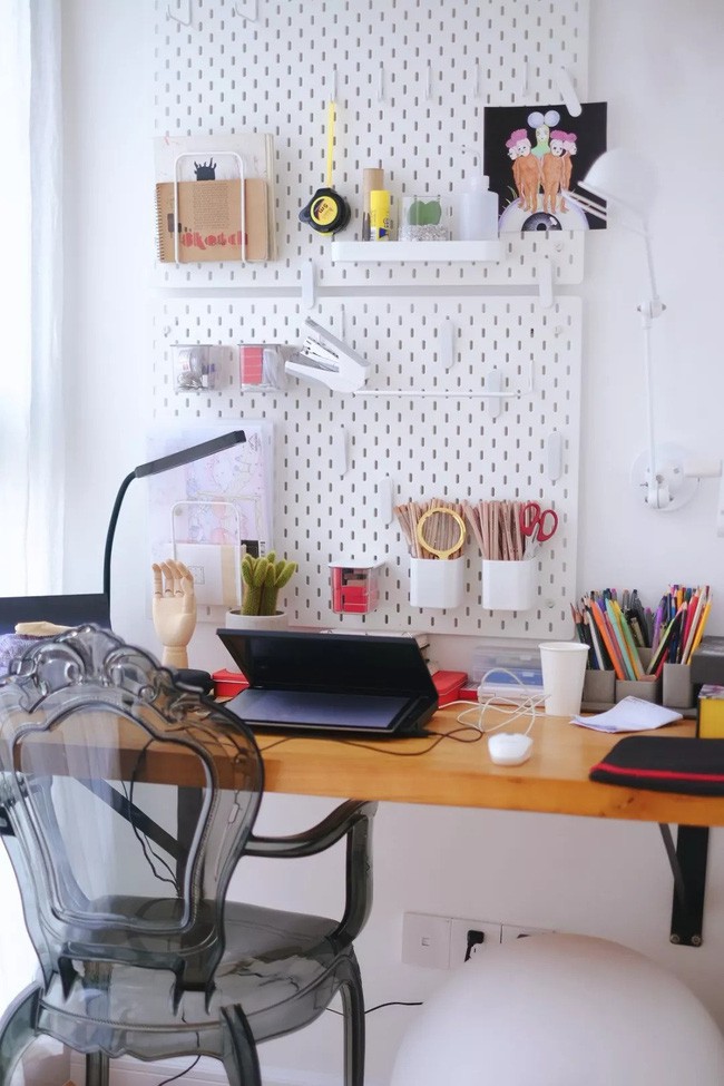 Góc làm việc được decor theo phong cách Scandinavian.