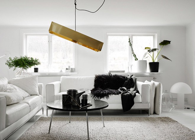 Tuy nhiên, chỉ cần bạn luôn biết cách cân bằng giữa sáng và tối thì việc sử dụng màu đen cho thiết kế gia đình cũng không còn là chuyện quá khó khăn.