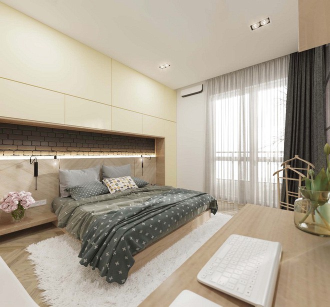 Với diện tích hạn chế, phòng ngủ của hai vợ chồng không có quá nhiều sản phẩm nội thất trang trì mà tập trung lựa chọn những sản phẩm thiết yếu như giường ngủ, bàn làm việc.