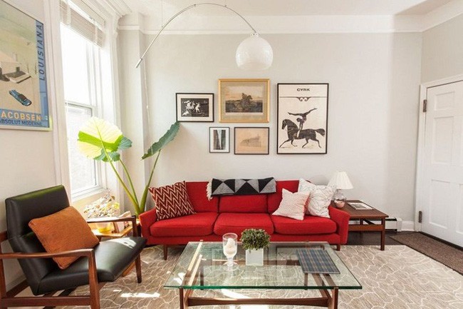 Tuy nhiên khi lựa chọn ghế sofa đỏ cho phòng khách gia đình, bạn cũng cần chú ý vài điều để đạt được hiệu quả thẩm mỹ như ý.