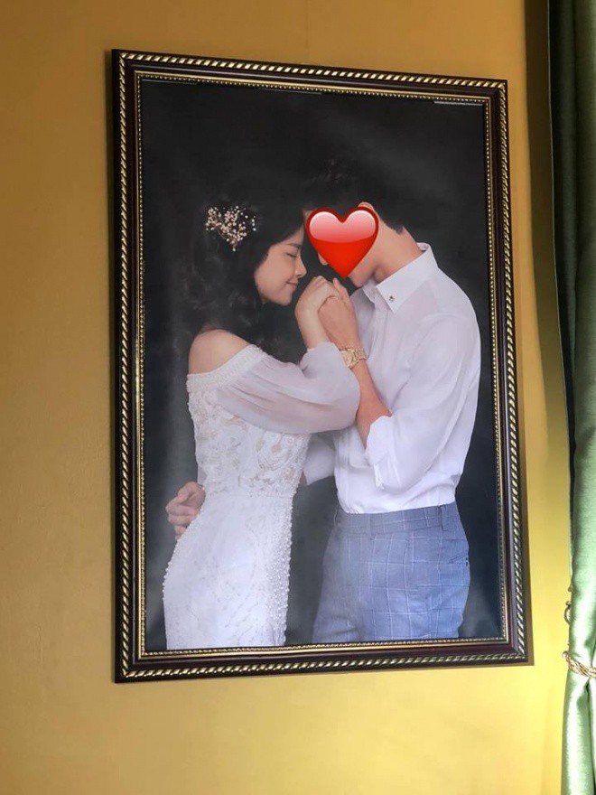 H&igrave;nh ảnh mới của Dương Ho&agrave;ng Yến chia sẻ tr&ecirc;n trang c&aacute; nh&acirc;n. Nhiều người cho rằng đ&acirc;y l&agrave; ảnh cưới của c&ocirc;.