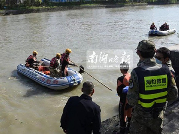 Thi thể phụ nữ xấu số được tìm thấy ở sông Gia Định, Chiết Giang, Trung Quốc
