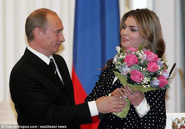 
Hình ảnh của Tổng thống Putin và Alina Kabaeva.
