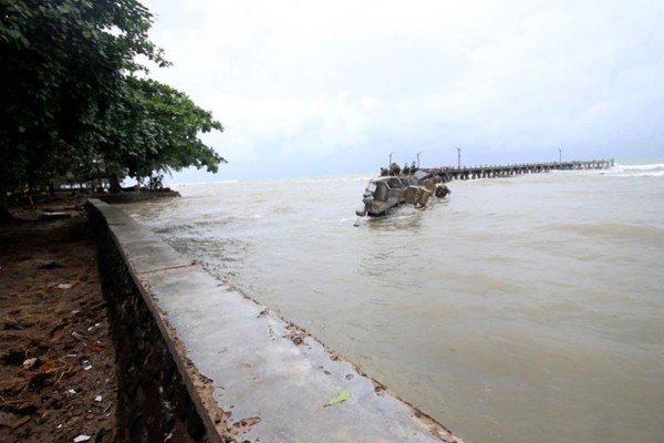 Diễn biến thời tiết tại Indonesia thất thường và nhiều chuyên gia cảnh báo sẽ có sóng thần.