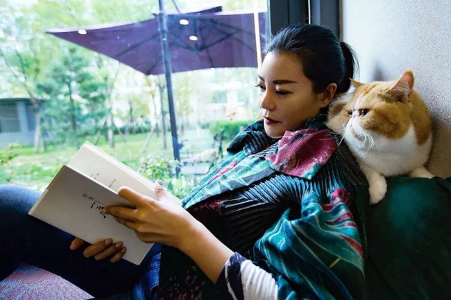 Cô gái độc thân sống vui vẻ trong căn nhà tự lên decor, ý tưởng thiết kế.