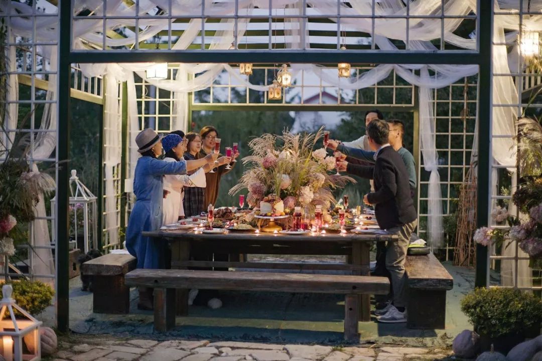 Góc nhỏ đẹp mê hoặc với ánh sáng lung linh vào buổi tối.