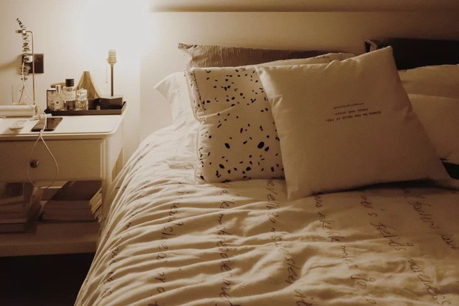 Không gian ấm cúng khi về đêm.