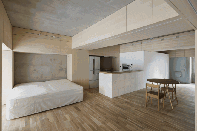 Căn hộ với hàng trăm ngăn tủ sẽ mang đến vô vàn sự tiện lợi và nguồn cảm hứng sáng tạo, sắp xếp đồ gọn gàng cho mọi người khi sống ở đây.