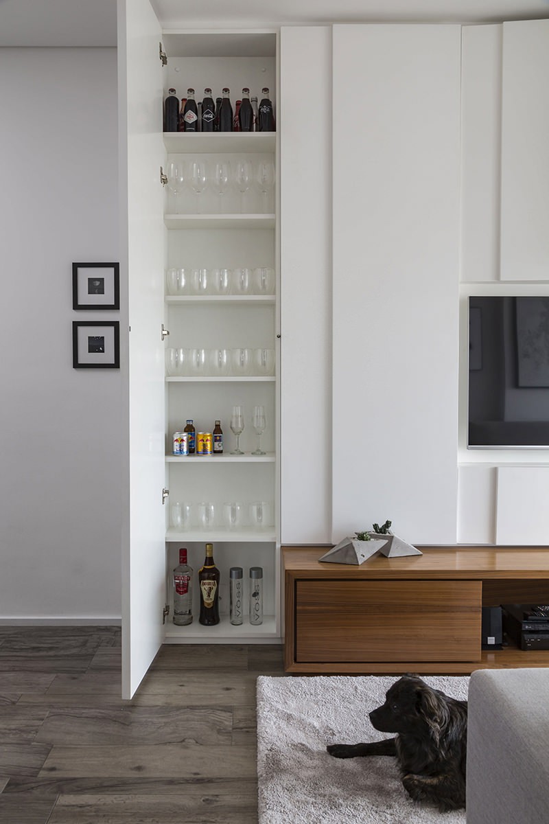 ... nhưng nó lại có thể ẩn chứa cả một kho đồ.