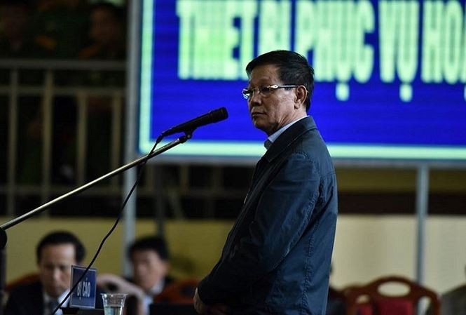 Theo luật sư Trang, ông Vĩnh bị HĐXX tuyên án cao hơn mức đề nghị của Viện kiểm sát là bởi ông là người nắm chức vụ cao trong Tổng cục cảnh sát nhưng lại vi phạm pháp luật.