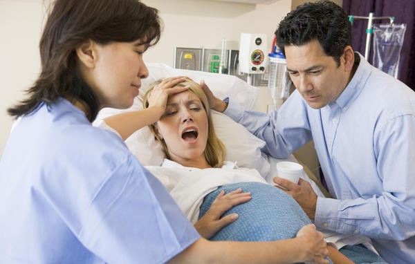 
Để phòng ngừa các tai biến sản khoa, thai phụ nên giữ sức khỏe tốt và tuân thủ lịch khám thai định kỳ. Ảnh minh họa
