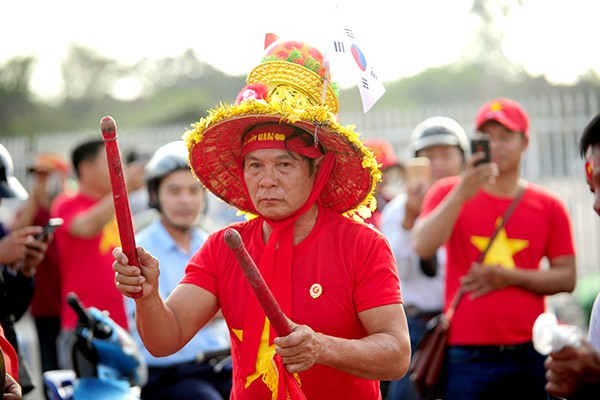 
Nhóm cổ động viên này đem lại sự chú ý của nhiều người.
