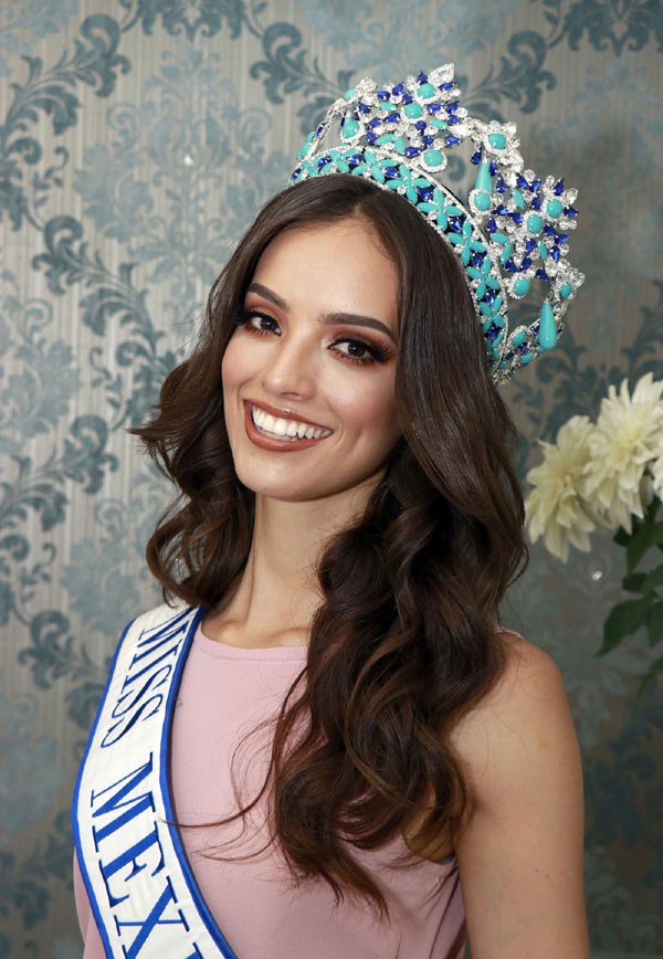 Vanessa Ponce năm nay 26 tuổi, sở hữu chiều cao 1,74 vô cùng lý tưởng.