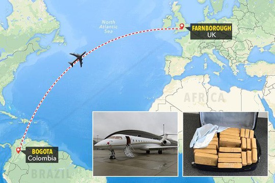 Chiếc máy bay tư nhân chở 15 vali đựng cocaine và 5 hành khách đến từ thủ đô Bogota hồi đầu tuần này. Ảnh: The Sun