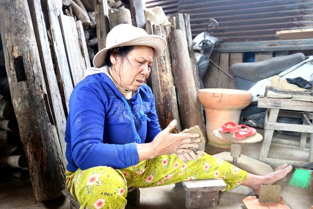 ron rang duc tuong ong cong, ong tao o lang gom tram nam tuoi hinh anh 6