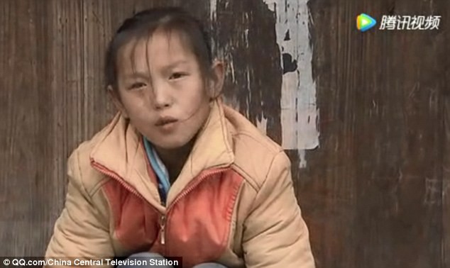 Ch&acirc;n dung b&eacute; g&aacute;i 13 tuổi đ&atilde; l&agrave; trụ cột của cả nh&agrave;.