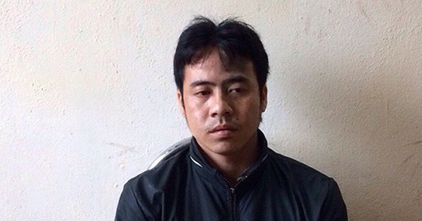 Hoàng Văn Tuý tại cơ quan công an. Ảnh: H.H