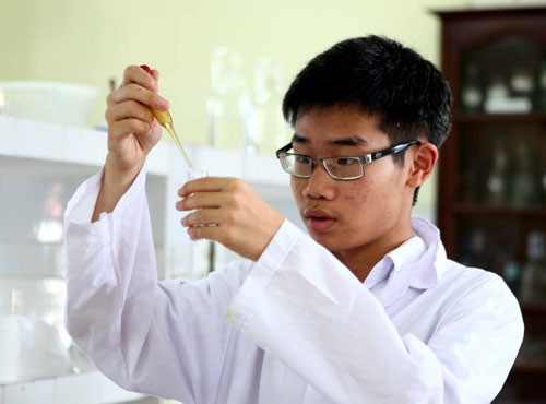 Đinh Quang Hiếu trở thành sinh viên MIT niên khóa 2018-2022. Ảnh: NVCC