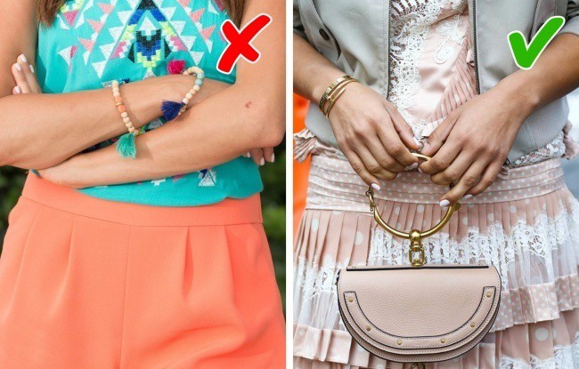 Loại phụ kiện như vòng tay sắc màu này thường khá trẻ con và nó không phù hợp cho phụ nữ tuổi 40.