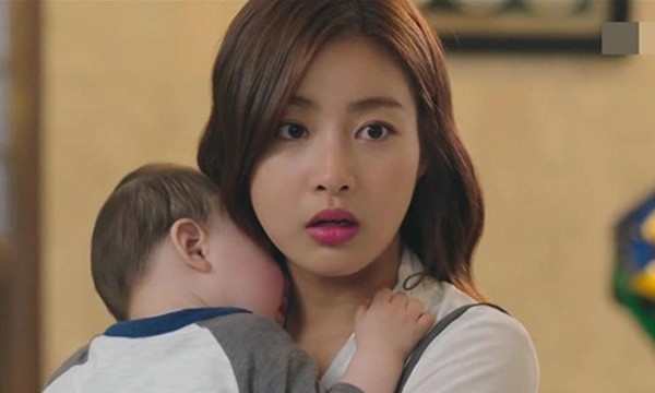 Có 4 đứa con với 3 đàn ông, Cúc vẫn không hiểu tại sao đàn ông không chịu cưới cô (Ảnh minh họa IT)