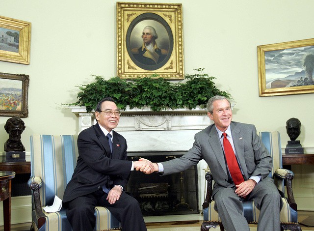 Nguyên Thủ tướng Phan Văn Khải trong chuyến thăm Mỹ lịch sử vào năm 2005.