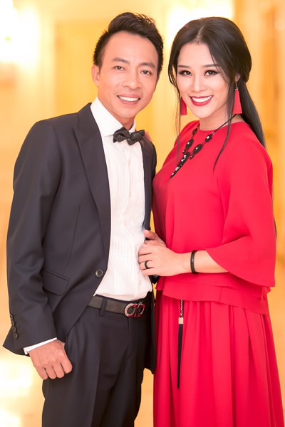 Việt Hoàn và Hoa Trần đã trải qua cuộc hôn nhân 11 năm.