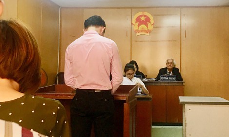 
Bị cáo Huyền tại phiên xử.
