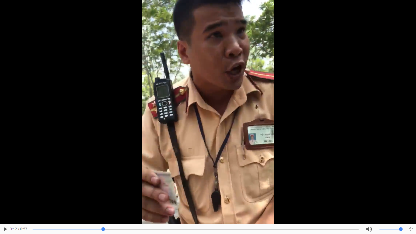 Việt kiều Đức vi phạm tốc độ là chạy 63 km/h trong khi đoạn đường cho phép 50 km/h nên đã bị tổ chuyên đề thuộc Đội CSGT Cát Lái, Phòng CSGT Đường bộ - Đường sắt (PC67, Công an TP.HCM) yêu cầu dừng phương tiện kiểm tra.