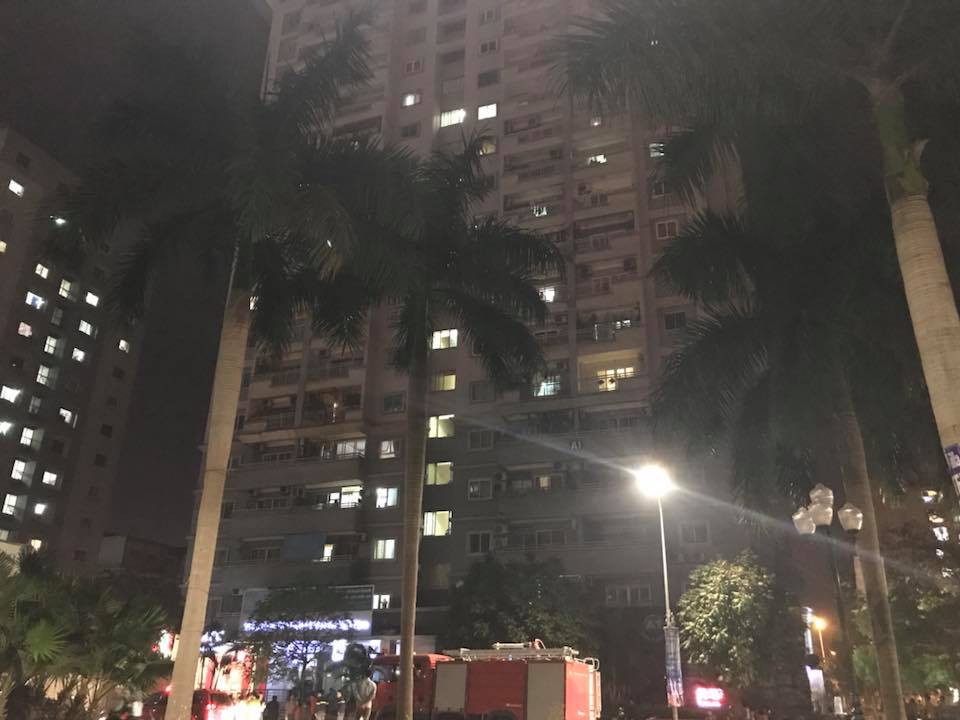 Tòa chung cư trên phố Nguyễn Cơ Thạch, Hà Nội, nơi phát hiện đám cháy. Ảnh: H.Hải