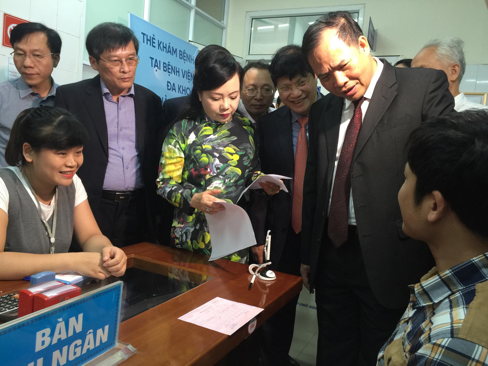 Mỗi lượt khám chuyên gia tại Khoa Khám, điều trị tự nguyện của BVĐK Hải Dương có chi phí là 250.000đ