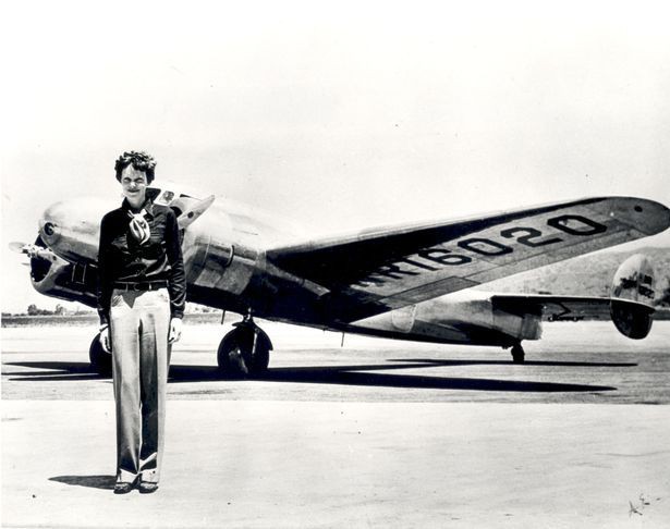 Nữ phi c&ocirc;ng nổi tiếng Amelia Earhart.