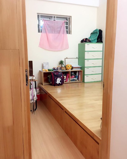 
Chị Dung vừa cải tạo căn nhà thành 2 phòng ngủ để con gái có một phòng riêng. Ảnh: NVCC.
