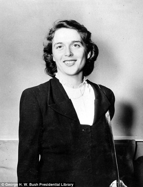 Barbara Bush thời trẻ.