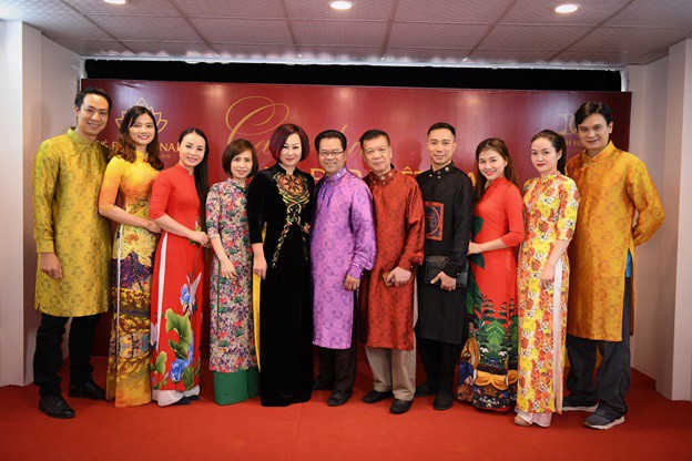 Các nghệ sỹ đến dự chương trình Vẻ đẹp Việt Nam