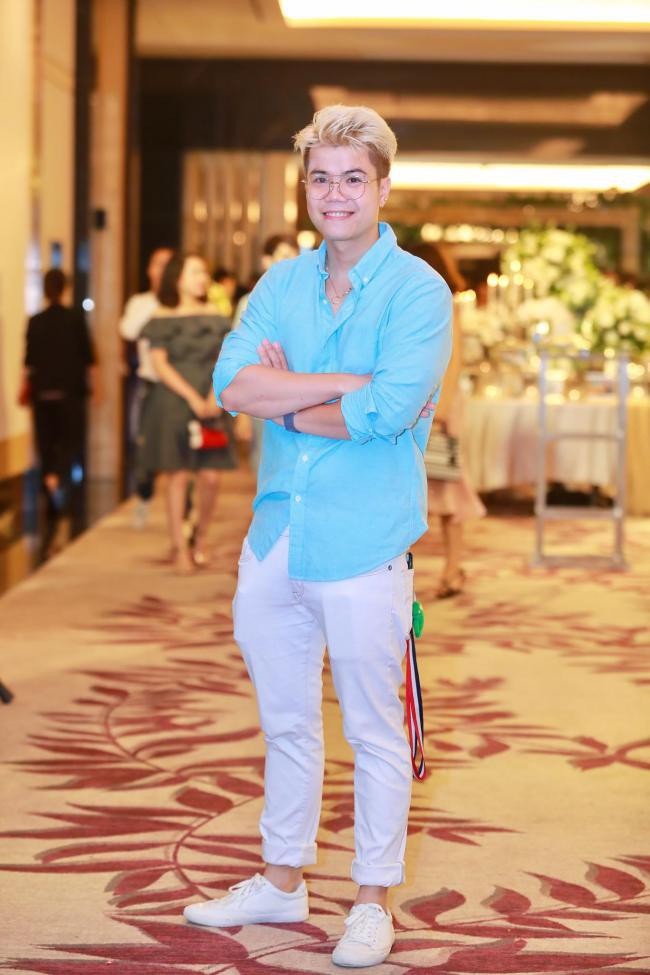 Ca sĩ Đinh Mạnh Ninh.