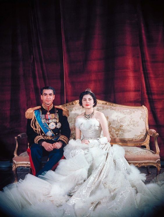 Cuộc sống hôn nhân của công chúa Soraya trong cung điện tráng lệ không khác gì chuyện cổ tích có thật