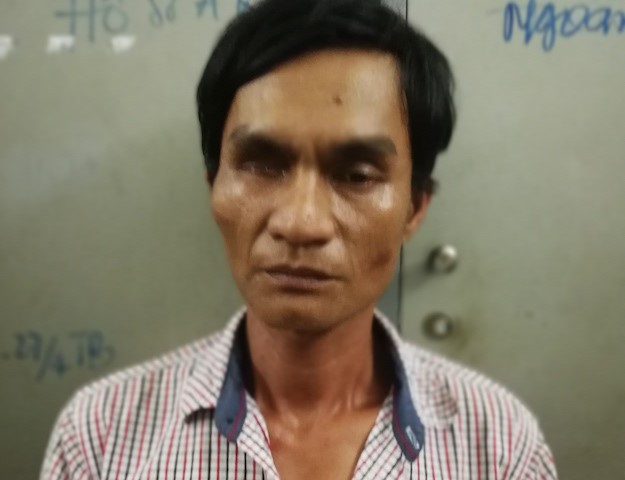 Nghi phạm được di lý về Trà Vinh vào 2h sáng nay (24/4). Ảnh: Công an cung cấp.