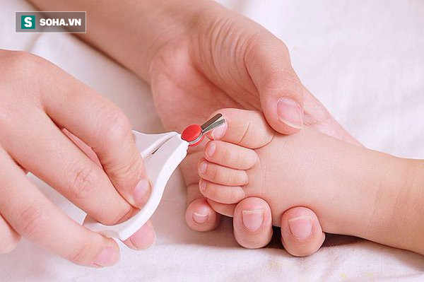 Móng tay và móng chân của trẻ phải lúc nào cũng có thể cắt cùng một thời điểm.