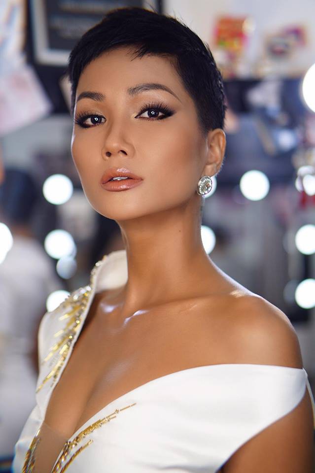 
Hoa hậu Hhen Niê
