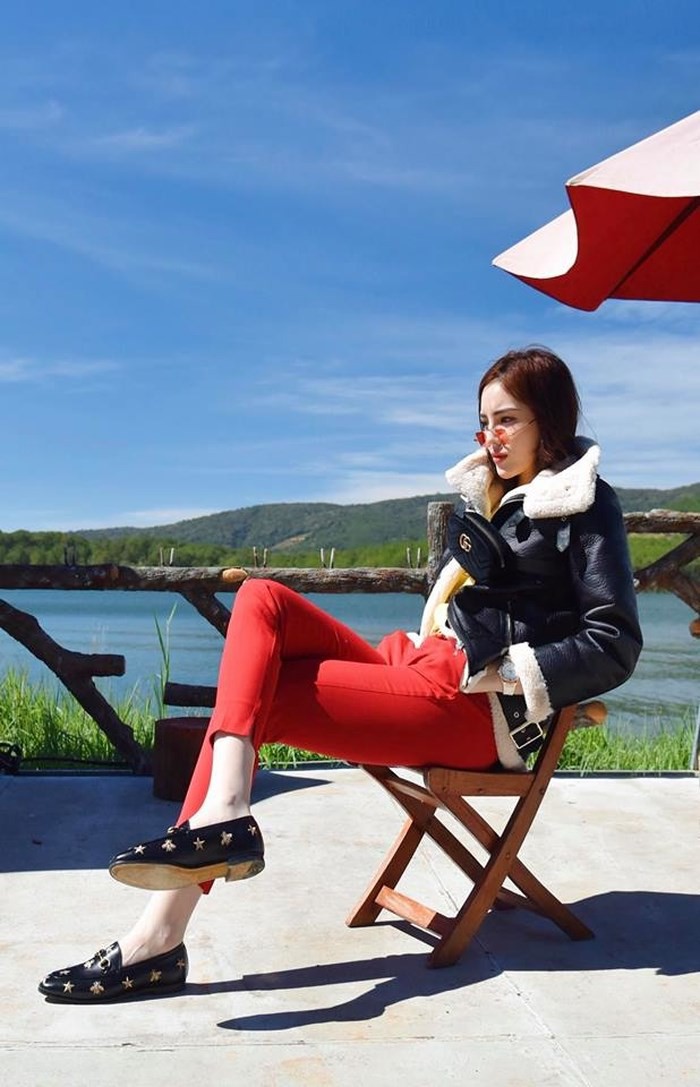 Phong cách menswear được Kỳ Duyên thể hiện một cách thuyết phục và giúp cô nhận được nhiều lời khen ngợi về gu thẩm mỹ, cũng như cách thay đổi hình tượng.