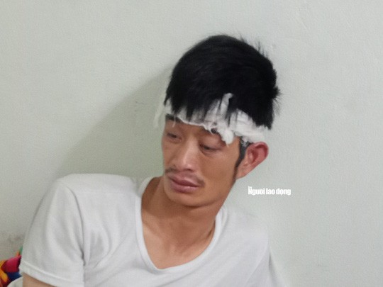 Tài xế Đinh Văn Điềm tại phòng trọ