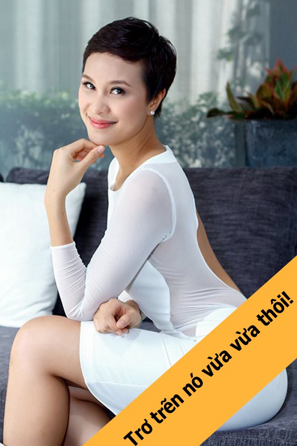 
Phương Mai: Em đến lạy anh Khoa! Anh trơ trẽn nó vừa vừa thôi... Thôi anh đã xin lỗi rồi thì xin lỗi cho tròn luôn đi. Ai chẳng biết anh là người thế nào. Xin lỗi nửa vời rồi giả bộ không hiểu những gì mình làm là sai ! Anh gần 40 tuổi rồi, suốt những năm tháng qua, anh chui trốn ở khe nào trên trái đất mà không được tiếp nhận thông tin về đạo đức hả anh Khoa?.
