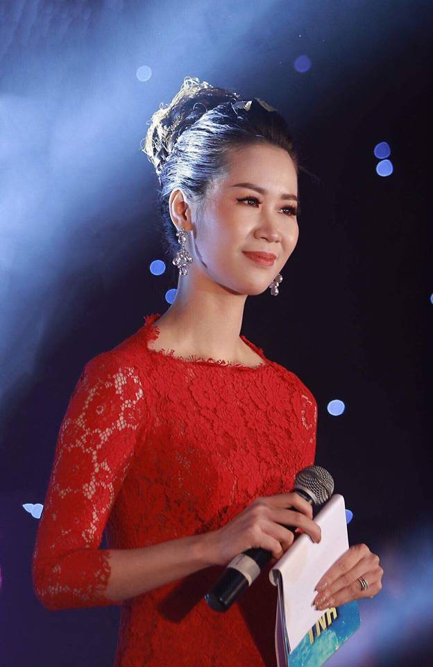 Hoa hậu Dương Thùy Linh.